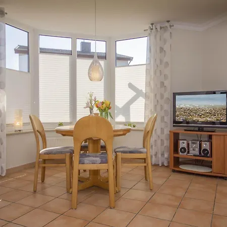 Haus Ruegensonne, App 03 아파트